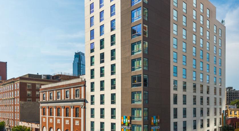 Фото 
Super 8 Jamaica
