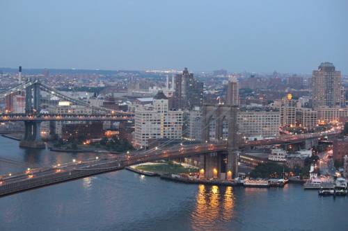 Фото 
Paris Suites Hotel New York
