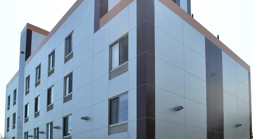 Фото 
Anderson Minutes to Manhattan
