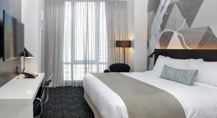 Фото 
The Blue Wave
