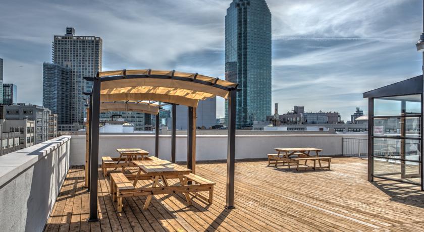 Фото 
Beach and Town Motel
