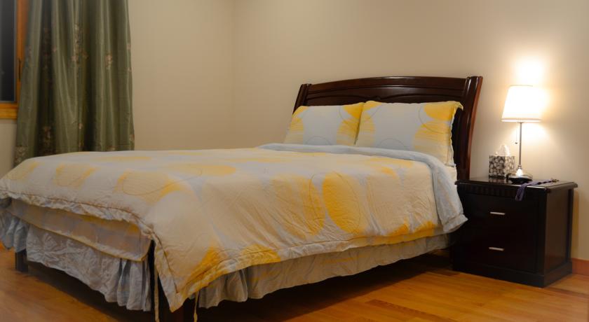 Фото 
Morris House Hotel
