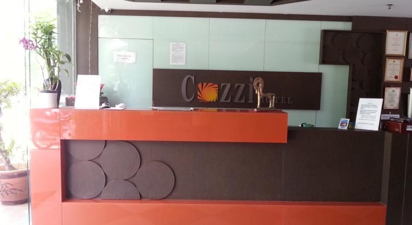 Фото 
White Residence Apartments
