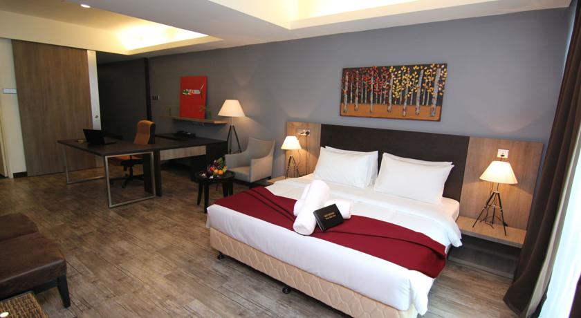 Фото 
Blue Moon Flats
