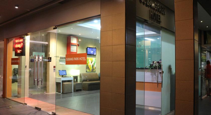 Фото 
Republika Hotel
