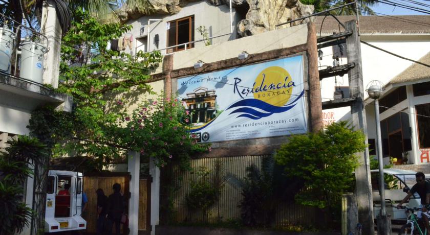 
Floral Villarosa
