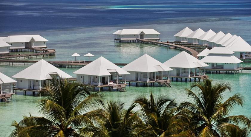 
Diamonds Athuruga Beach & Water Villas
