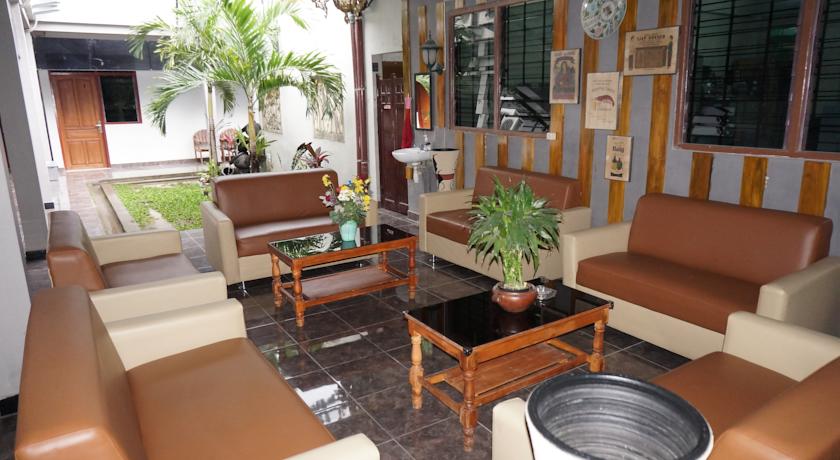
Sunset Palms Resort
