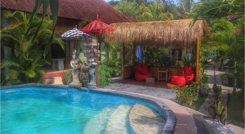 Фото 
Beach Hotel
