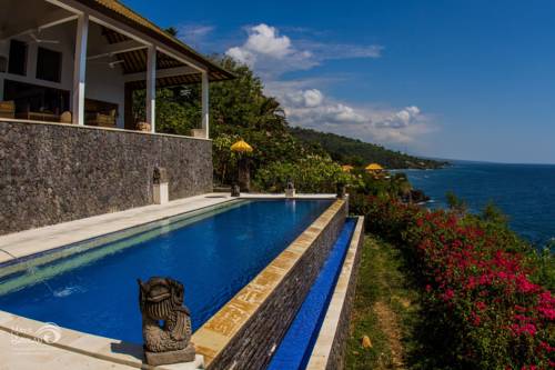 Фото 
Rehab Hotel Apartments
