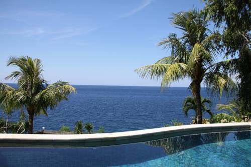 Фото 
Savoy Inn Hotel
