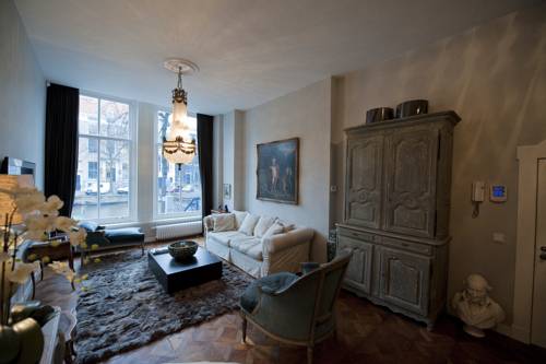 Фото 
Golden Tulip Hotel
