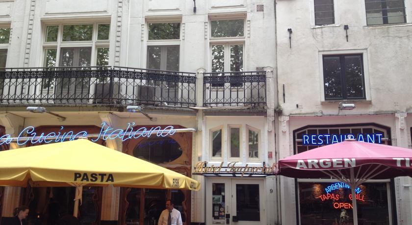 Фото 
Nyati Hill Cottages
