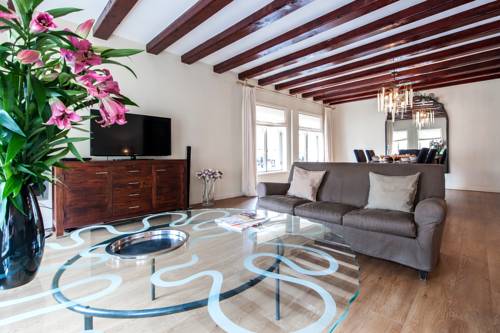 Фото 
Eastland Hotel
