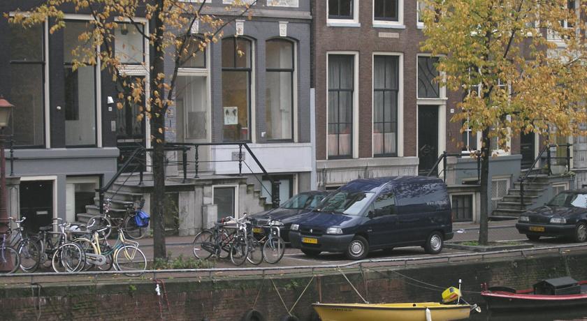 Фото 
Golfview Serviced Apartments
