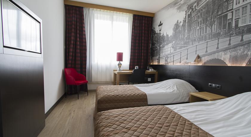 Фото 
The Maji Beach Boutique Hotel
