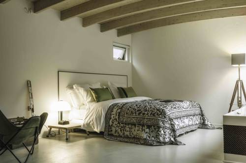 Фото 
Silversand Residence
