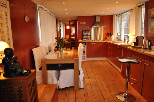 Фото 
Flappy Beach Villa
