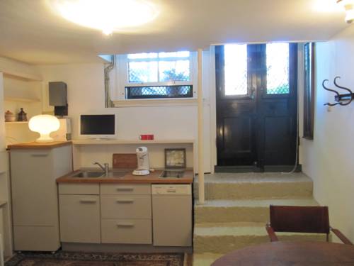 Фото 
Prince&#39;s Hideout Villas
