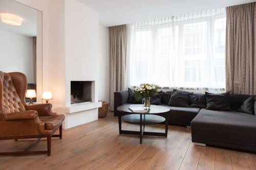 Фото 
Seawhispers Inn
