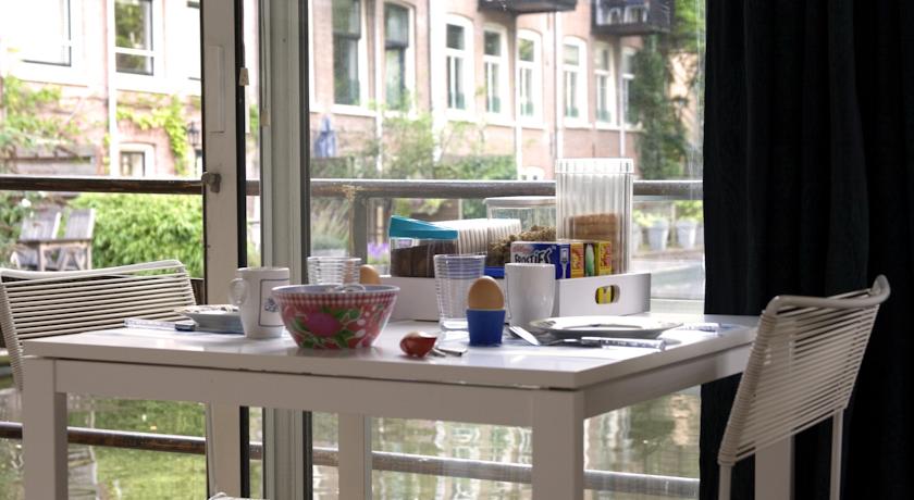 Фото 
Bahari Beach Hotel
