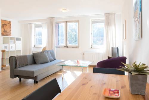 Фото 
The Planet Apartments
