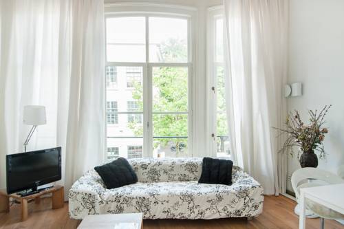 Фото 
Stadium Holiday Inn
