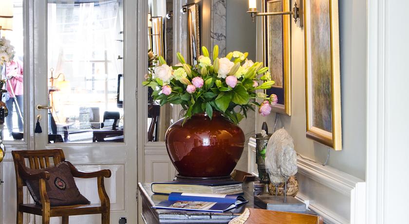 Фото 
Eagle Palace Hotel
