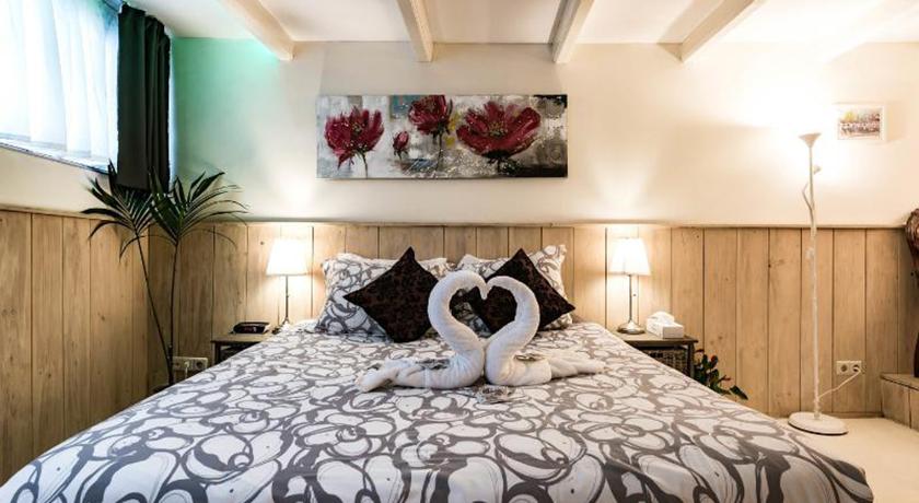 Фото 
Hotel Bisons
