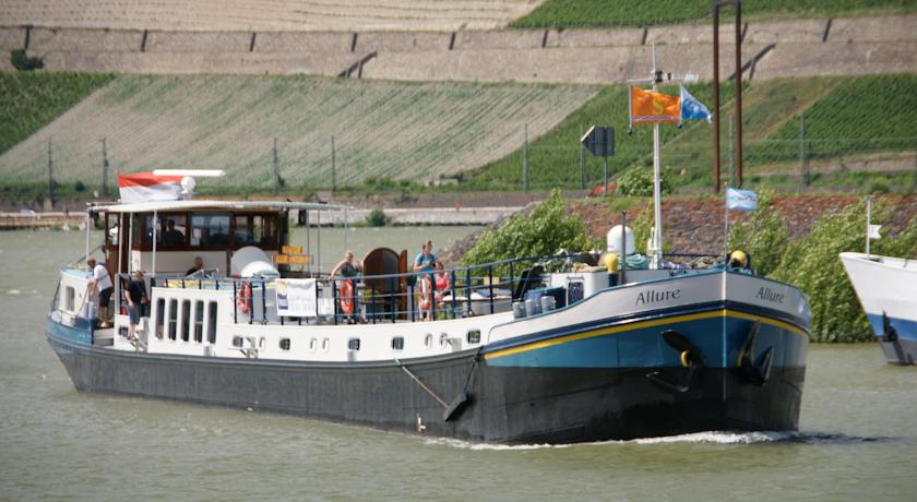 Фото 
Bamburi Beach Hotel
