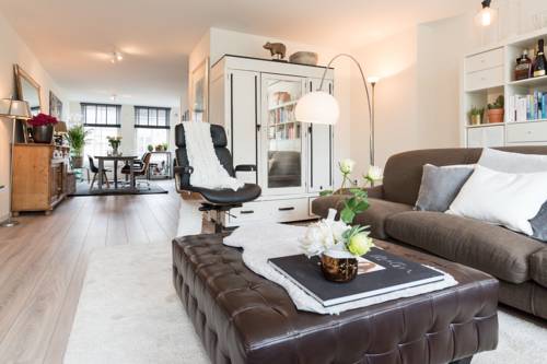 Фото 
Palm Breeze
