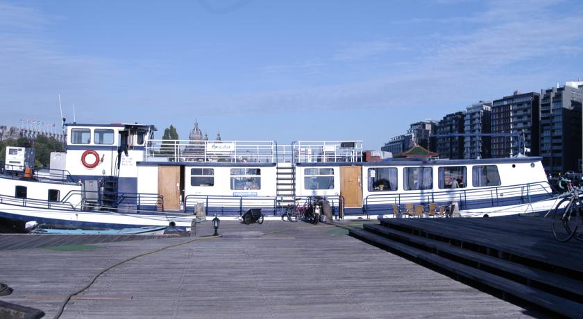 Фото 
Royal Palatial Gardens
