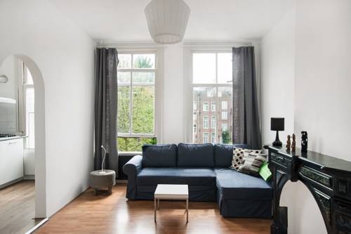 Фото 
Nelson&#39;s Court Serviced Apartments
