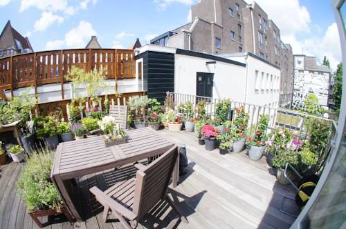 Фото 
Century Apartment
