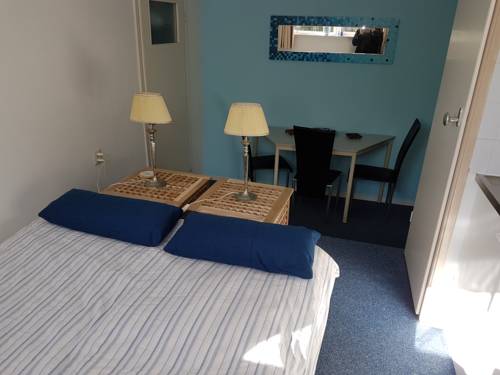 Фото 
Woodmere Serviced Apartment
