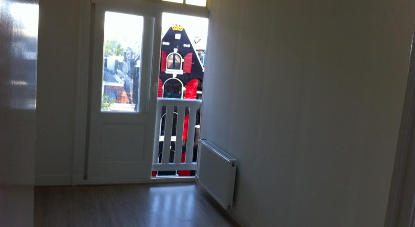 Фото 
Tropical Towers Apartments
