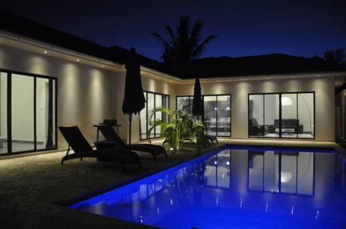 Фото 
Exclusive Reykjavik Location - Laufásvegur Apartment
