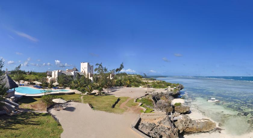 Фото 
Hotel Grásteinn - Airport Hotel
