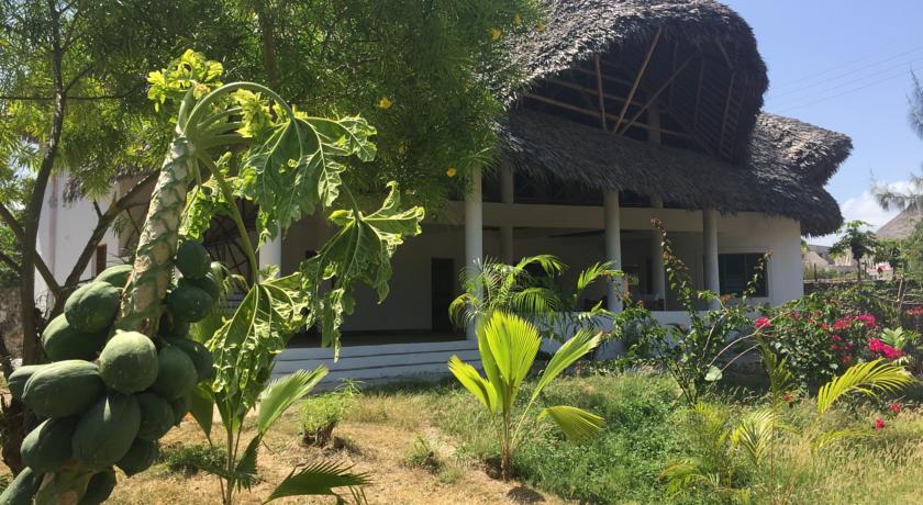 Фото 
A. Bernhard Bed and Breakfast
