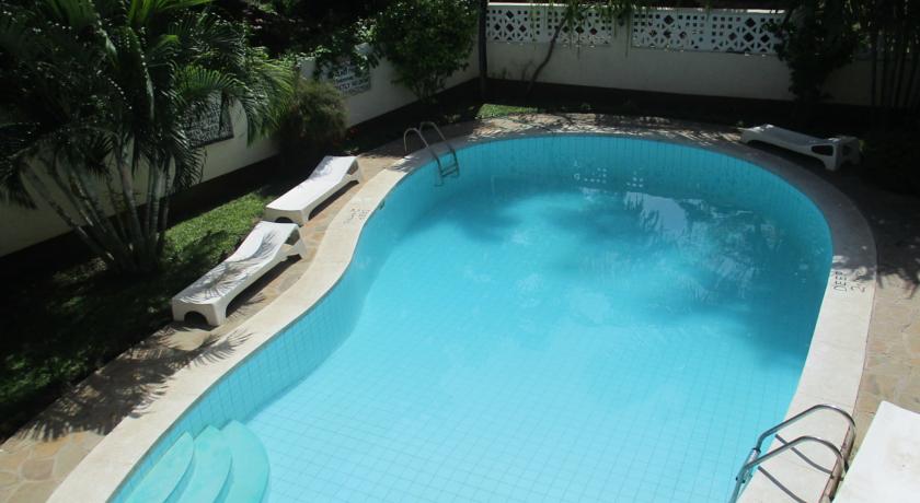 Фото 
South Street Apartment
