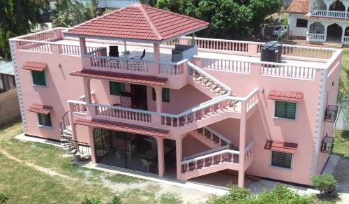 Фото 
Hreidurborg Holiday Home
