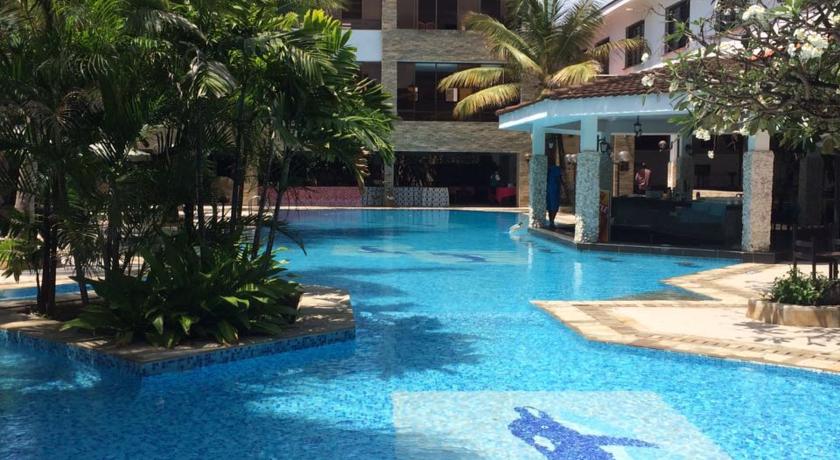 Фото 
River Hotel
