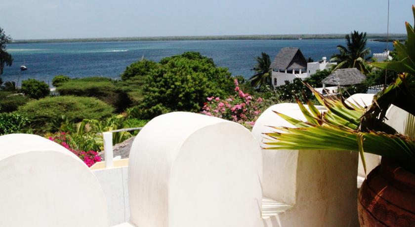 Фото 
Einarsstadir Homestay
