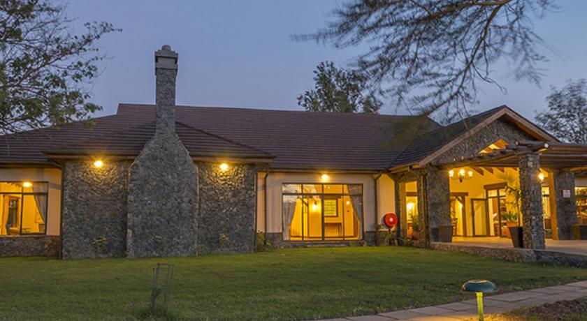 Фото 
Golden Circle Apartments
