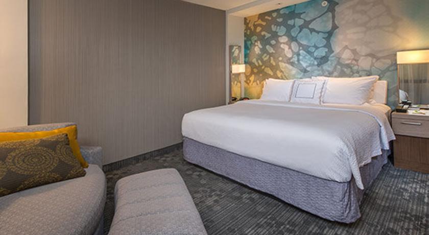 Фото 
Pointe Dubique Bed and Breakfast
