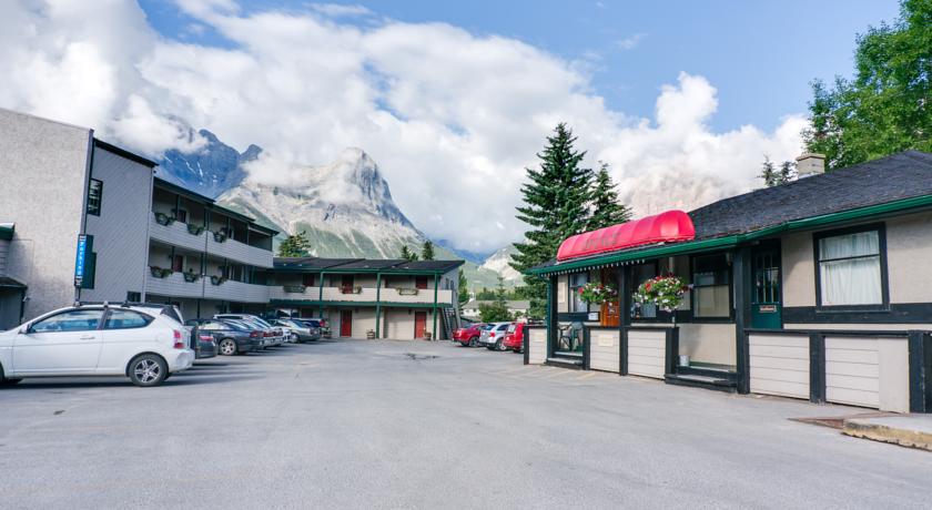 Фото 
Belvedere Hotel
