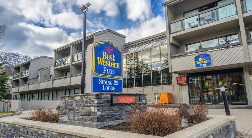 Фото 
Джамбо Отель
