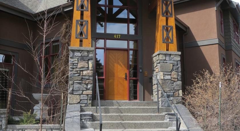 Фото 
Hotel Apartments Adresa
