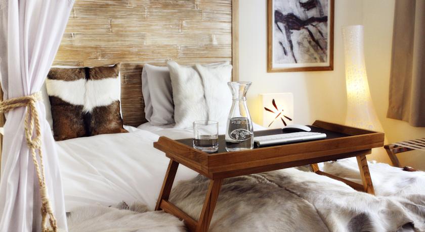 Фото 
House in The Forest
