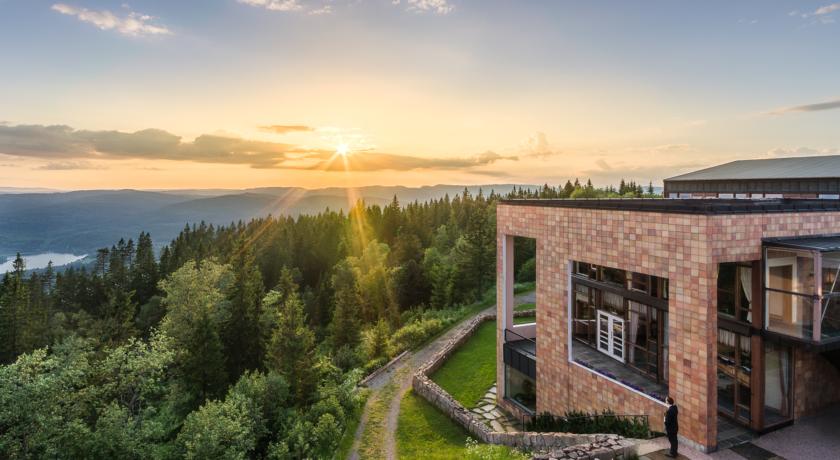 Фото 
1 Room Apartment
